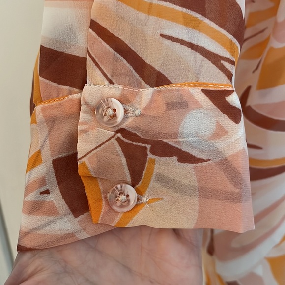 L*SPACE Catalina Top - Picture 5 of 6